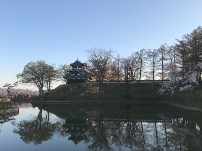 385名の大学院修了者